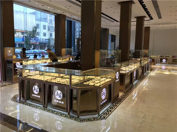 玻璃玉器珠宝展示柜—玉商集团：揭阳玉器市场