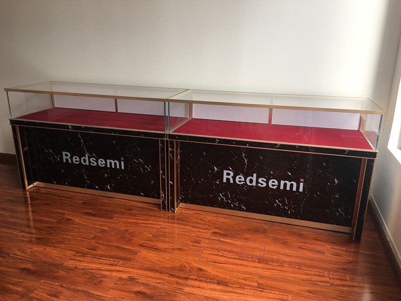 Redsemi玻璃精品展示柜—鸿钛展示